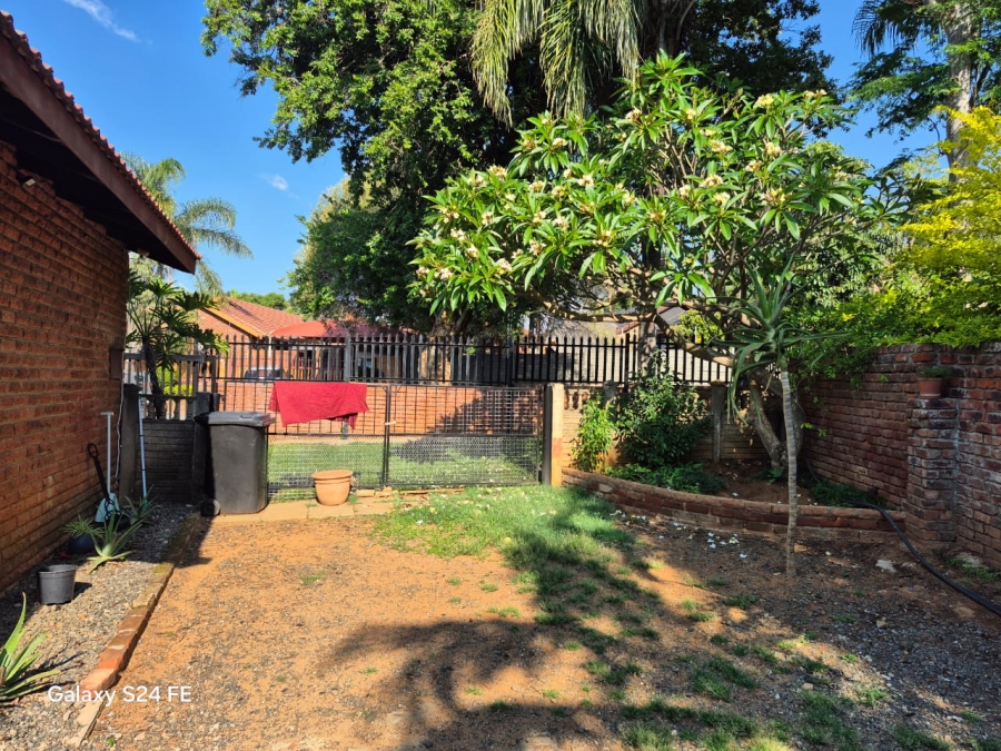 3 Bedroom Property for Sale in Safari Gardens North West